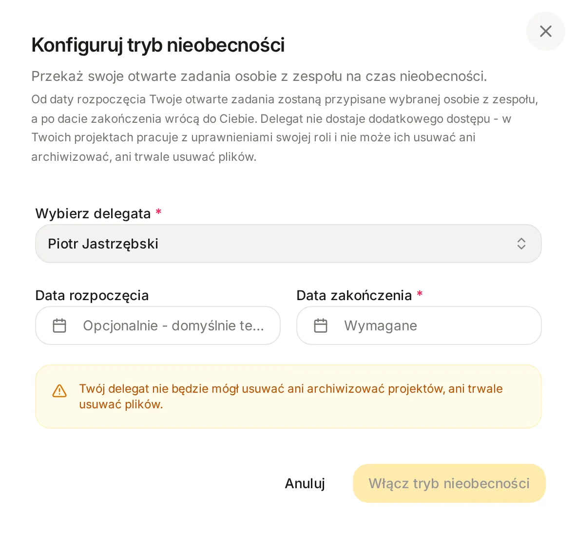 Okno Konfiguruj tryb nieobecności z wybranym delegatem, polami Data rozpoczęcia i Data zakończenia oraz ostrzeżeniem o ograniczeniach delegata