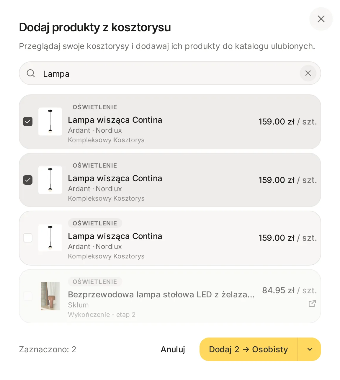 Okno Dodaj produkty z kosztorysu z wyszukanym słowem Lampa, dwiema zaznaczonymi pozycjami, wyszarzoną pozycją, która jest już w katalogu, i przyciskiem Dodaj 2 → Osobisty
